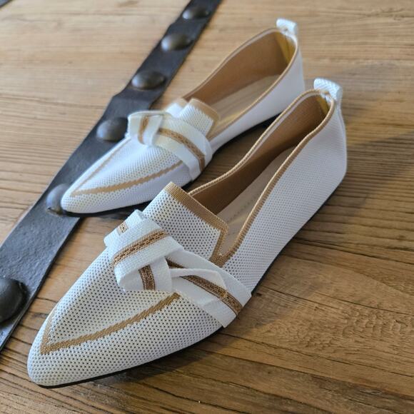 Cream and Tan Slip on Point Toe Loafers sz 8 - Picture 1 of 5